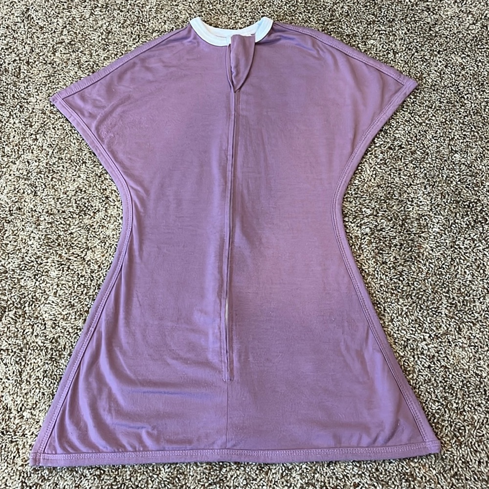 Zipadee-Zip transition swaddle by Sleeping Baby